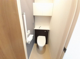 ゆったりとした空間のトイレです