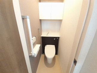 コンパクトで使いやすいトイレです