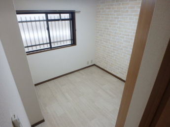 たっぷりの陽光に包まれる明るい住まい