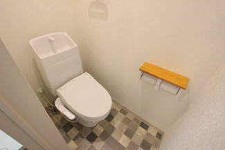 シンプルで使いやすいトイレです