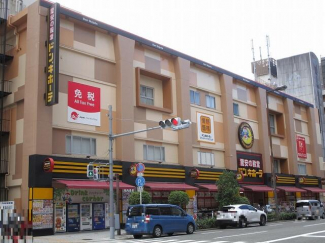 パウ上本町（ドン・キホーテ上本町店）まで160m