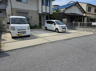 駐車場が2台分ついています！