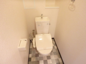 清潔感のあるトイレです