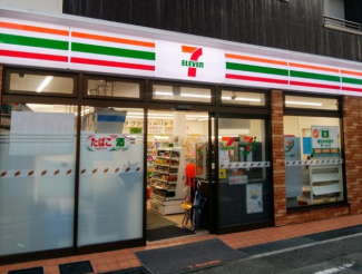 セブンイレブン駅前店