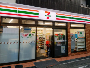 セブンイレブン駅前店