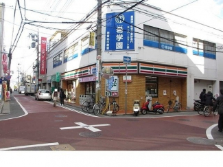 セブンイレブン西宮北口駅北店様まで50m