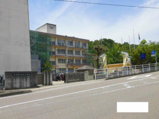 松山市立伊台小学校まで2094m