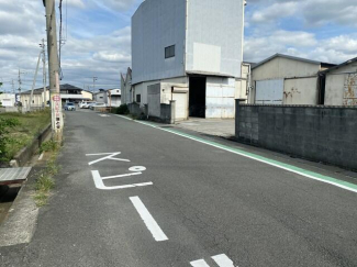 前面道路南側から撮影