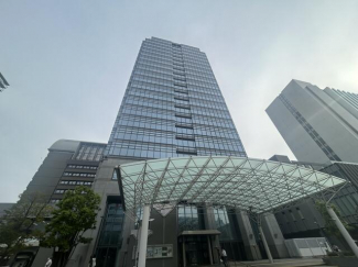 堺市役所まで825m