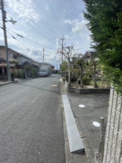 【前面道路含む現地写真】