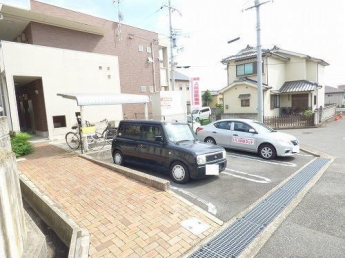 【駐車場】