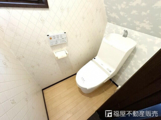 温水洗浄便座付きトイレのため、機能面と衛生面を両立しています