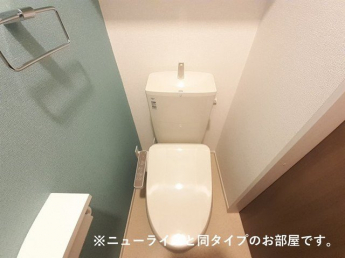 ゆったりとした空間のトイレです