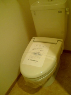 清潔感のあるトイレです