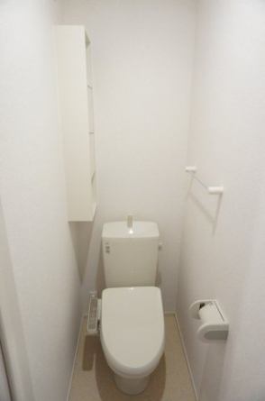 ゆったりとした空間のトイレです