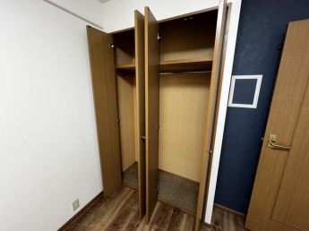 各部屋に収納があります