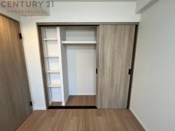 衣類やアクセサリー、小物類の収納が便利で整理整頓がしやすく、部屋の美観を保ちつつ、スペースを最大限に活用できます。衣服のしわやダメージを防ぎ、長持ちさせることができます。