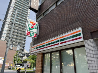 セブンイレブン大阪新町２丁目店まで28m