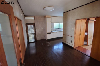 【居間・リビング】