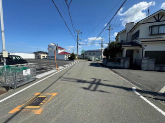 前面道路です