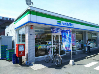 ファミリーマート柏原円明町店まで550m