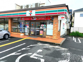 セブンイレブン堺堀上緑町店まで367m