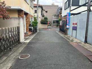 南側道路、東方面