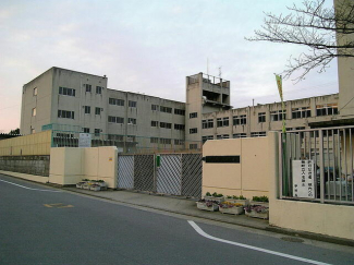 八尾市立東中学校まで1321m