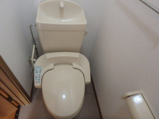 シンプルで使いやすいトイレです