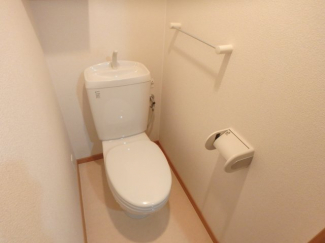 シンプルで使いやすいトイレです