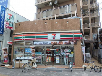 セブンイレブン摂津千里丘２丁目店まで393m