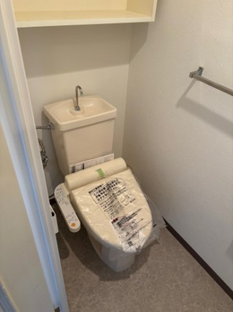 清潔感のあるトイレです