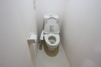 シンプルで使いやすいトイレです