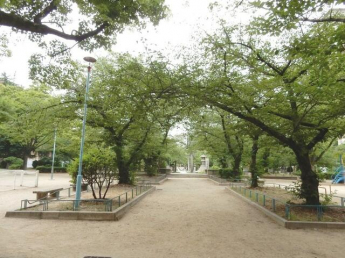 土佐公園・土佐稲荷神社まで400m