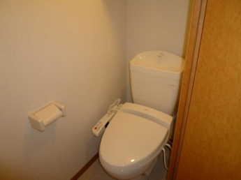 シンプルで使いやすいトイレです