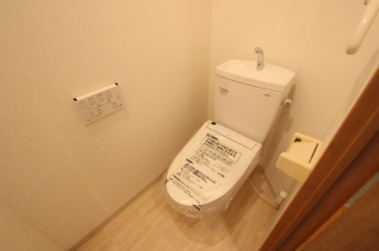 シンプルで使いやすいトイレです