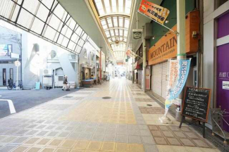 芥川商店街内