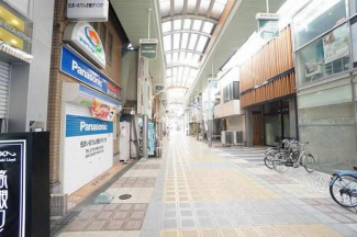 芥川商店街内