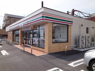 セブンイレブン・西予れんげ店様まで500m