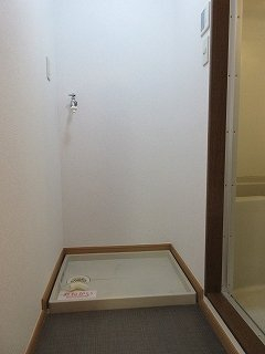 明るい洗面所です