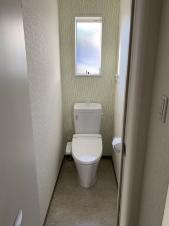 シンプルで使いやすいトイレです