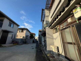 松原市天美西３丁目　連棟住宅の画像