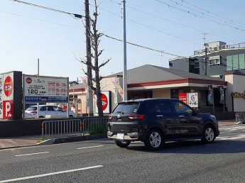 ガスト 京都山科店まで1200m