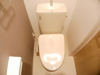 ゆったりとした空間のトイレです