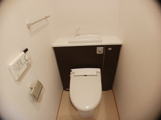 シンプルで使いやすいトイレです