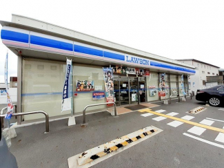 ローソン三木府内町店まで572m