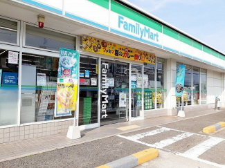 ファミリーマート　白水店まで550m