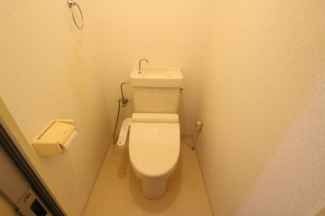 シンプルで使いやすいトイレです