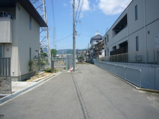 前面道路（北側）