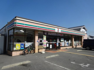 セブンイレブン高槻安満中の町店まで185m